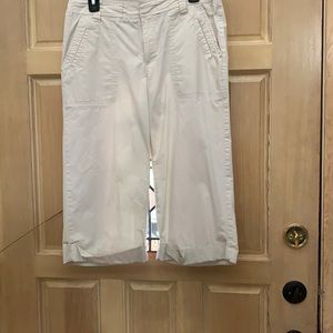 St. John’s Bay tan capri pants 10P